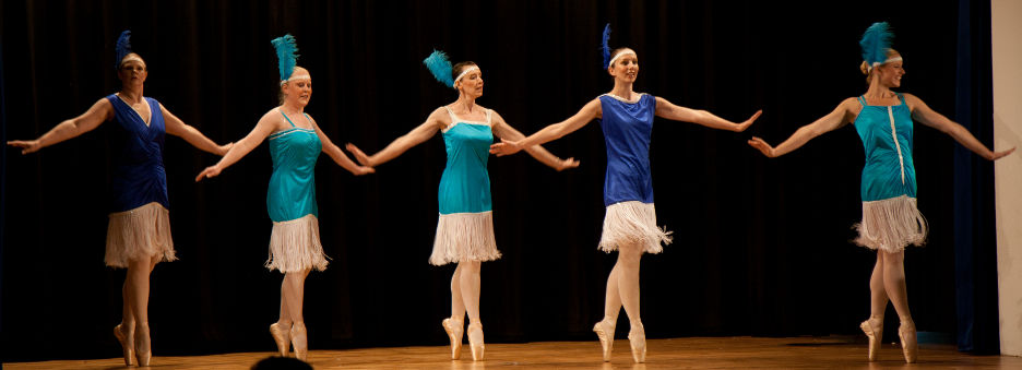 Adult pointe class on stage